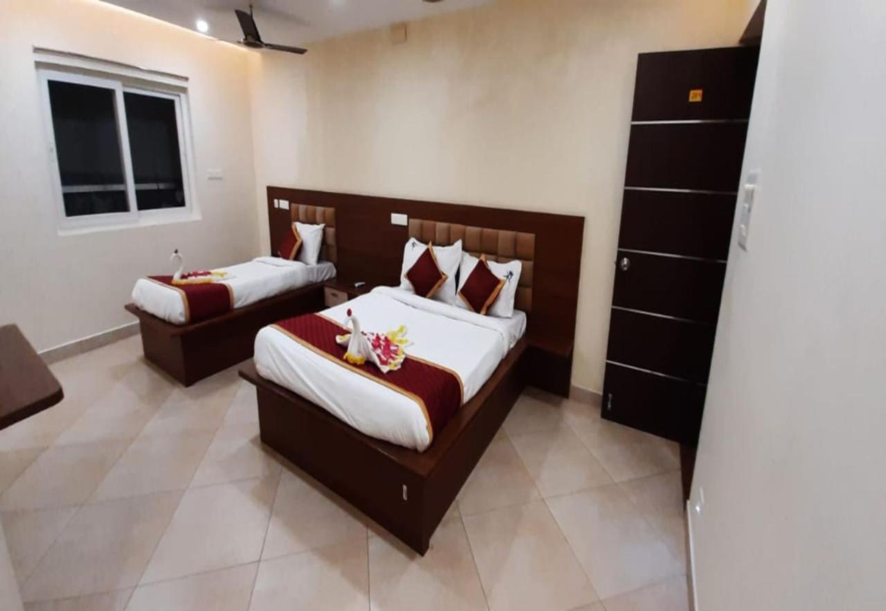 Kalki Residency Hotel Puduccseri Kültér fotó
