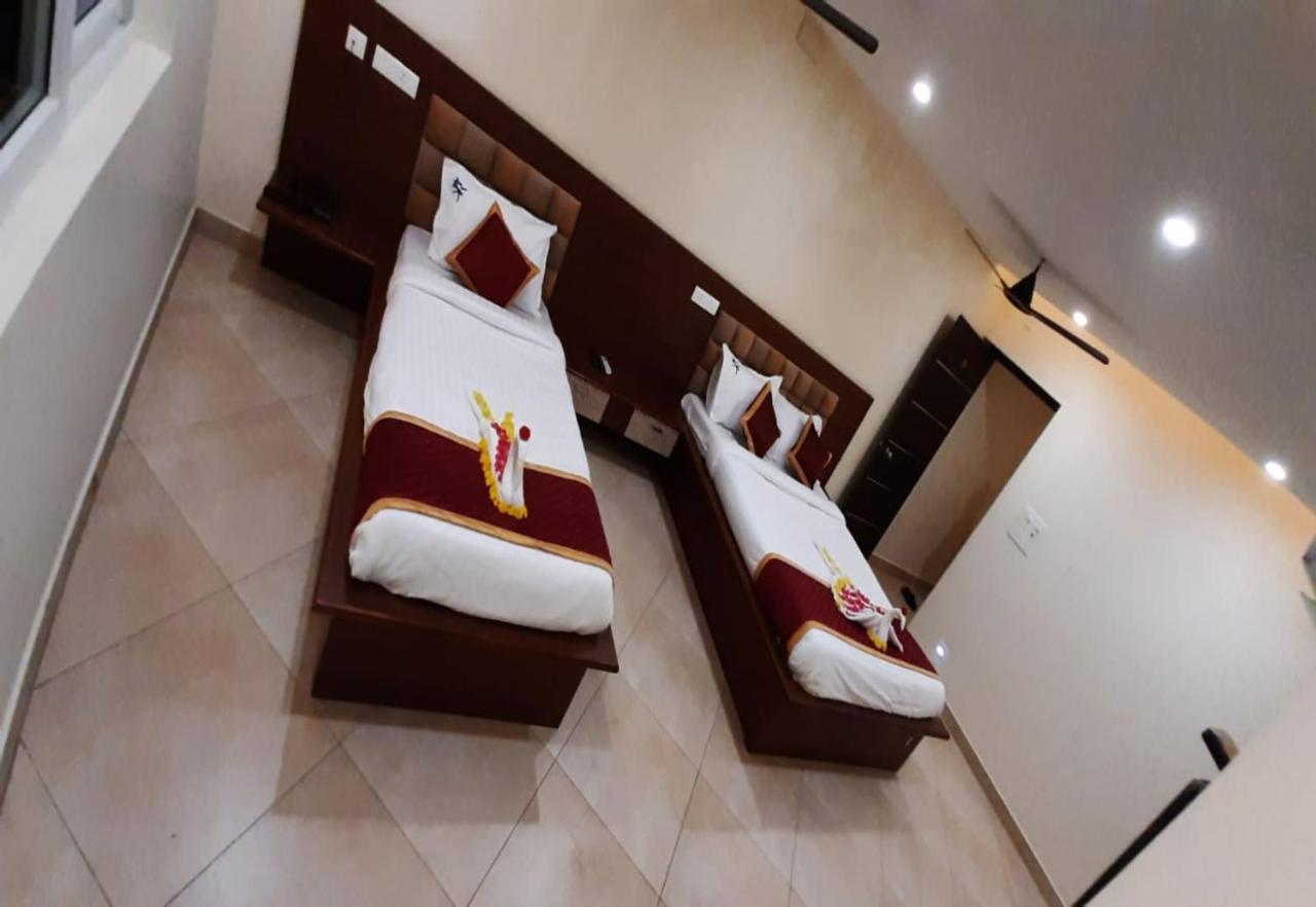 Kalki Residency Hotel Puduccseri Kültér fotó